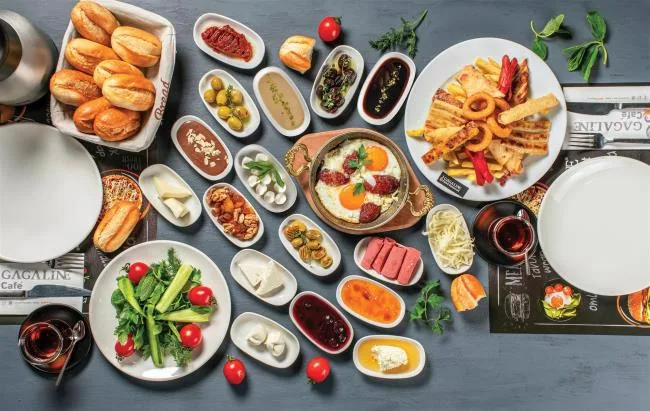 Serpme Kahvaltı (2 Kişilik)